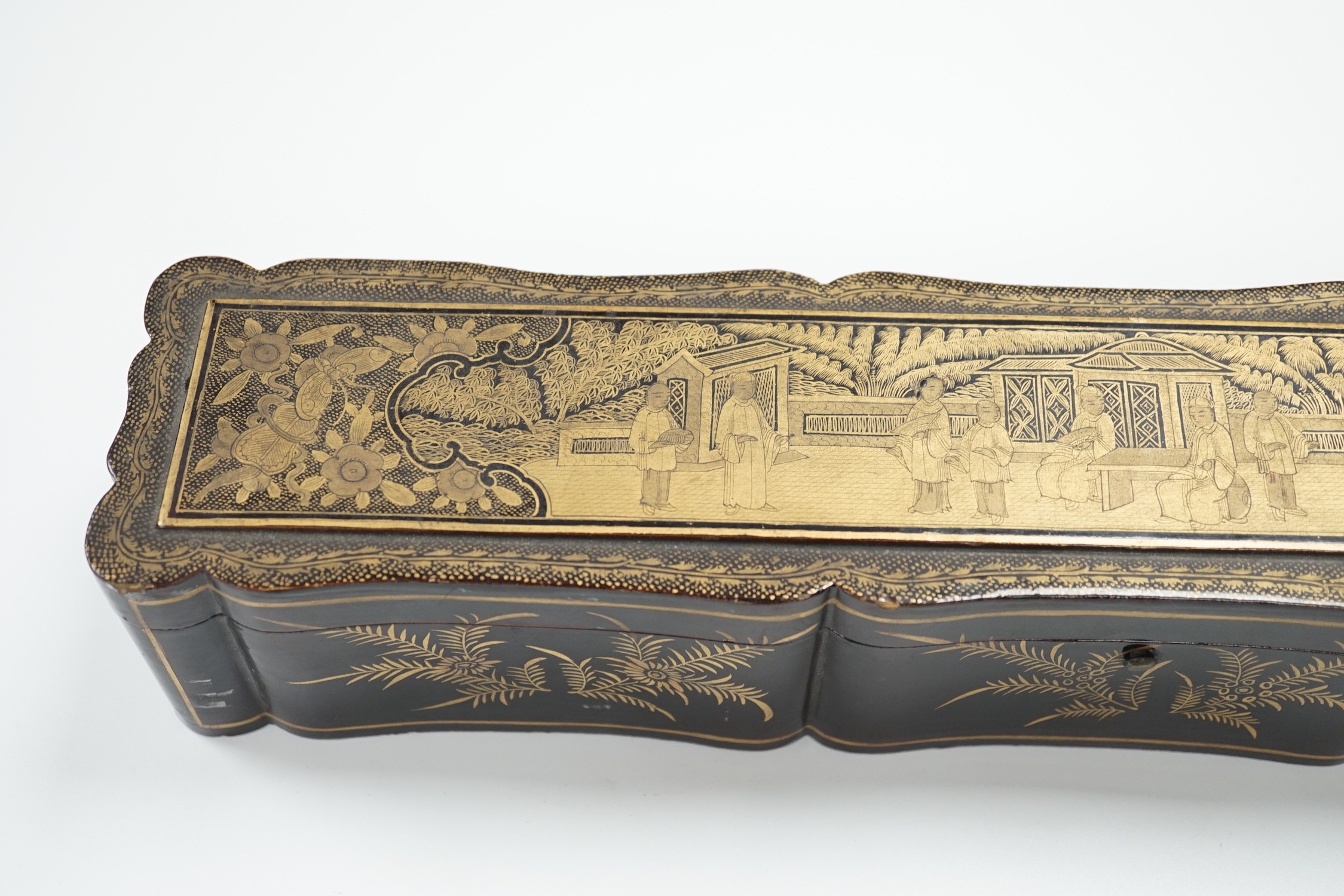 A 19th century Chinese export lacquer fan case, 40.5cm